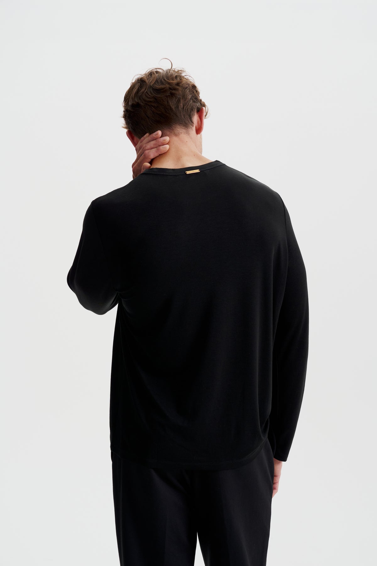 Motion-blend long-sleeve t-shirt