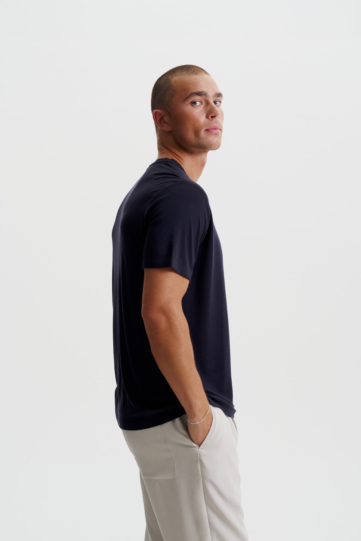 Motion-blend short-sleeve t-shirt