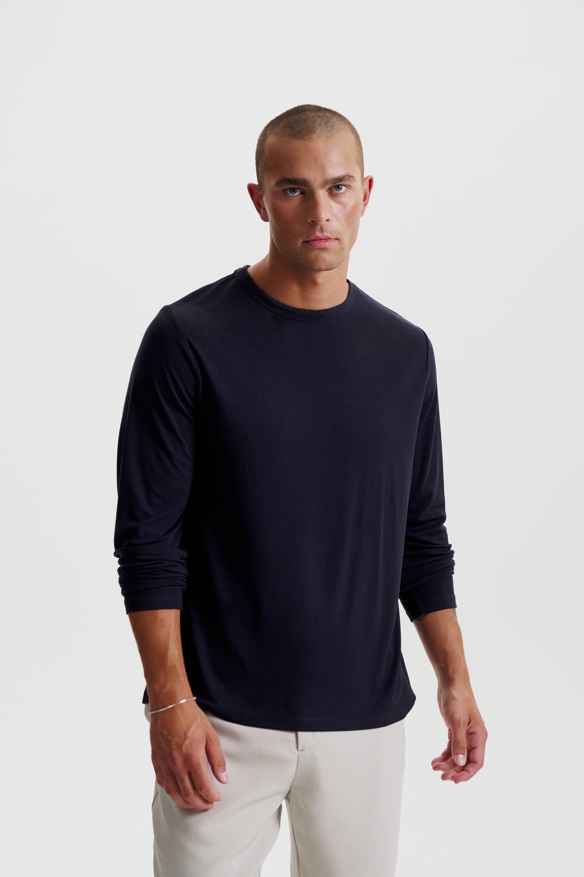 Motion-blend long-sleeve t-shirt