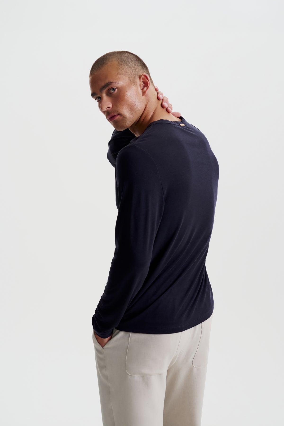 Motion-blend long-sleeve t-shirt