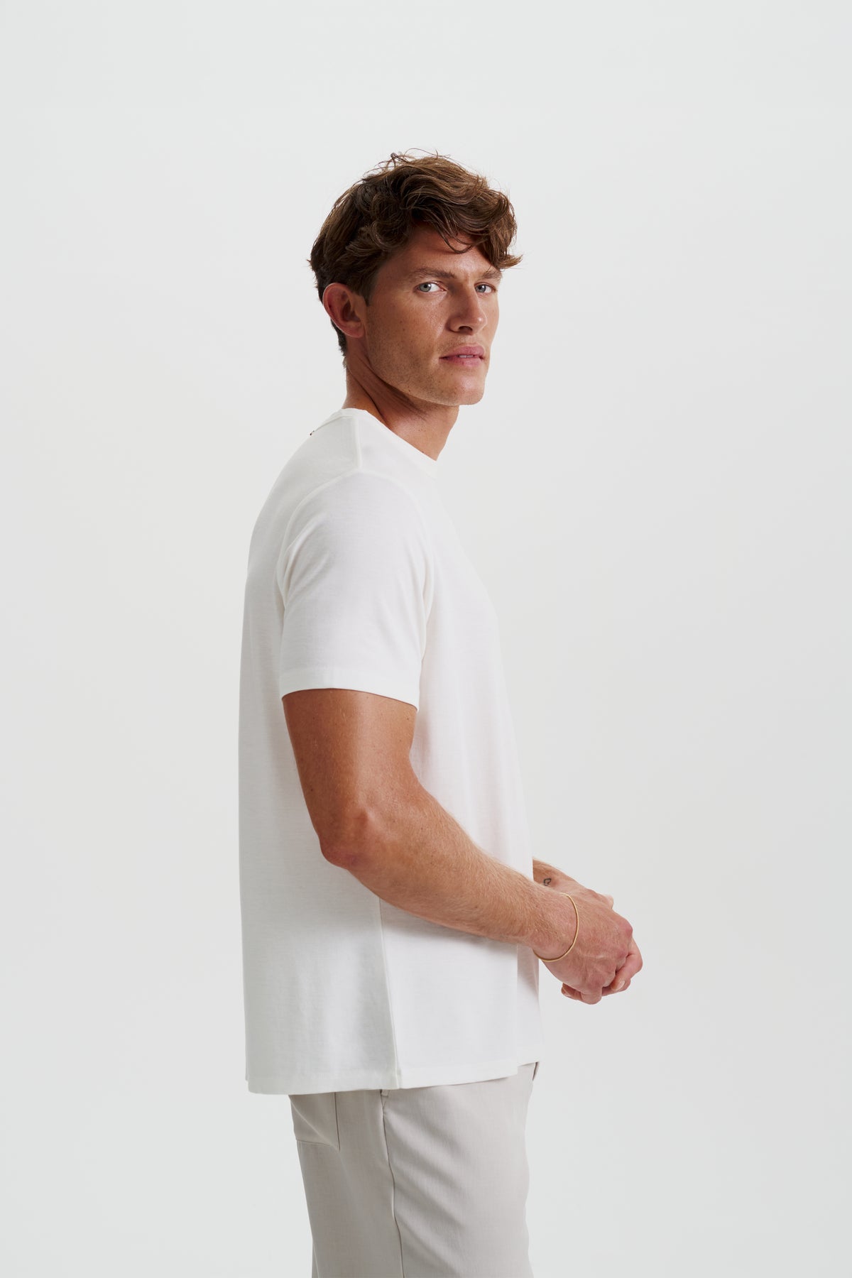 Motion-blend short-sleeve t-shirt