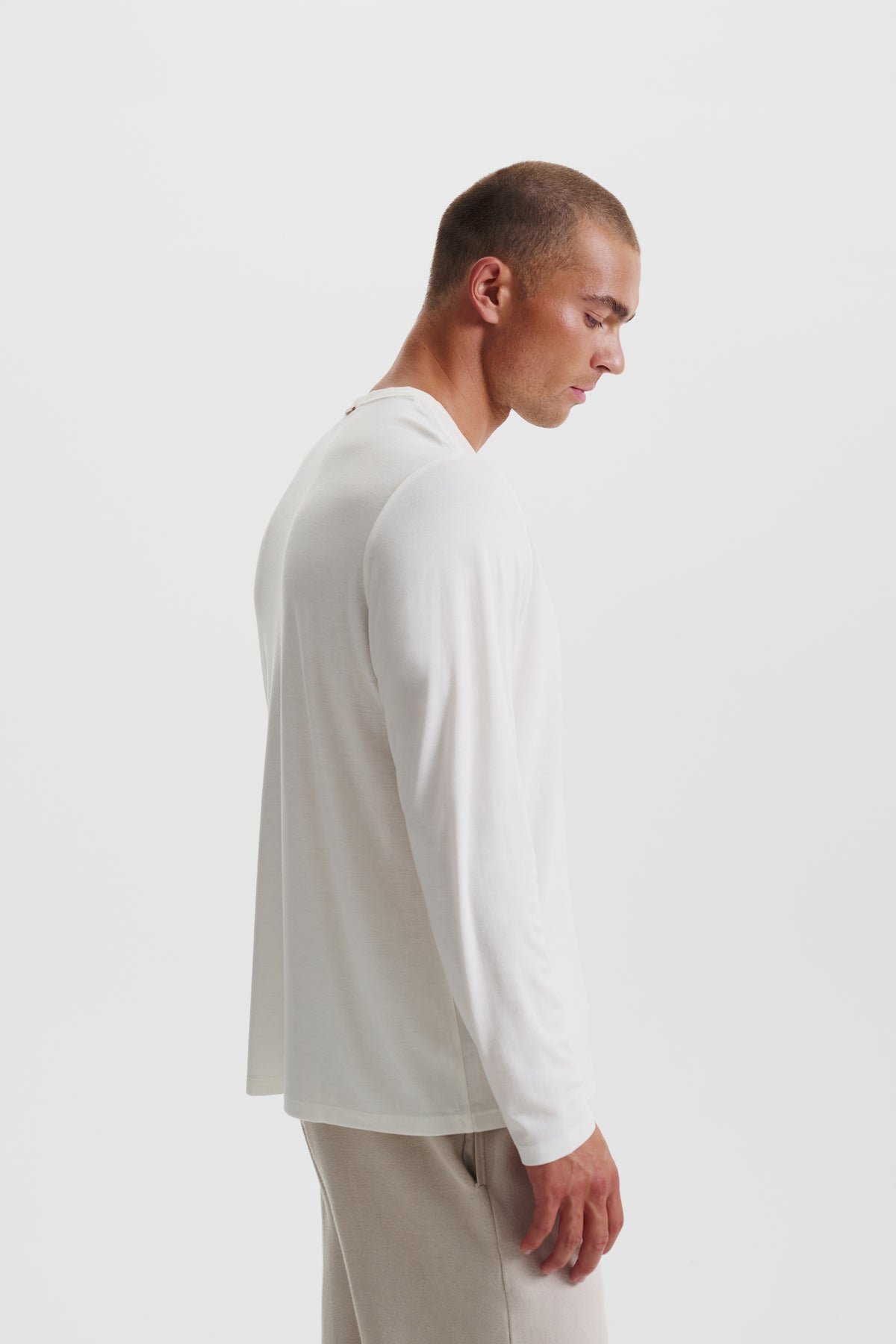 Motion-blend long-sleeve t-shirt